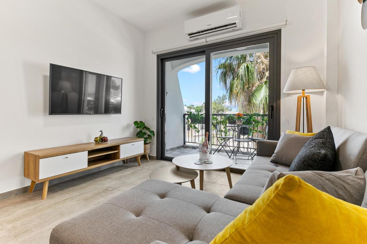 Dreamy 2 Bed Apartment By The Sea Πάφος Εξωτερικό φωτογραφία