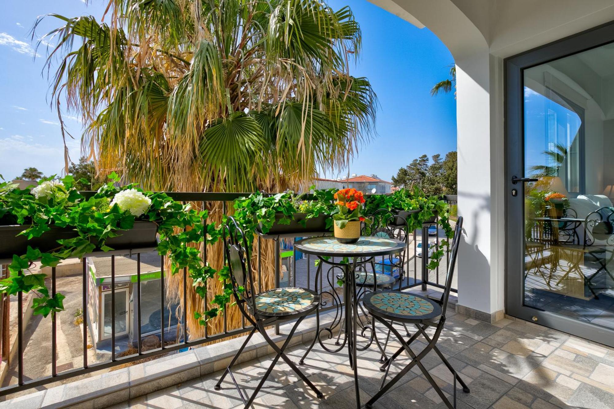 Dreamy 2 Bed Apartment By The Sea Πάφος Εξωτερικό φωτογραφία